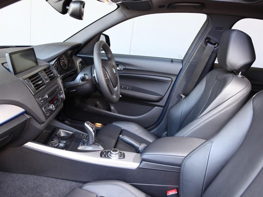  BMW M135i 5-Door 2012 года  (AU) (фото 4 из 9)